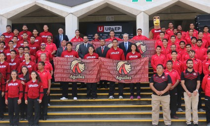 Abandera UPAEP a j&oacute;venes atletas