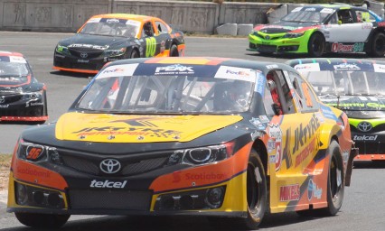 Javier Fern&aacute;ndez busca podio en la Nascar