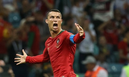 Dividen puntos Portugal y Espa&ntilde;a en encuentro mundialista