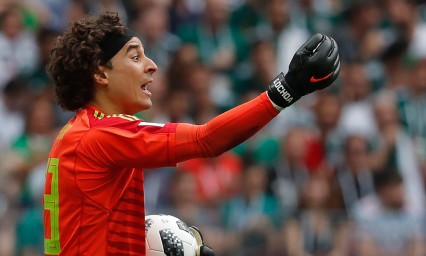 Memo Ochoa hizo historia