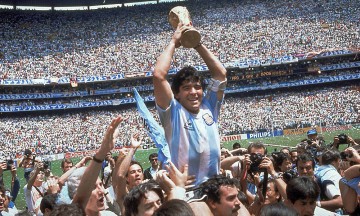 Mundial Retro: La coronaci&oacute;n del Pelusa