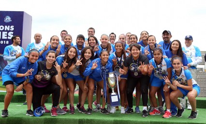 Premian a campeones de la Copa Champions