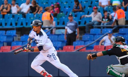 Pericos empareja la serie ante Sultanes