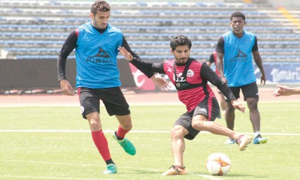 Jaur&iacute;a completa, llegan &uacute;ltimos refuerzos de Lobos