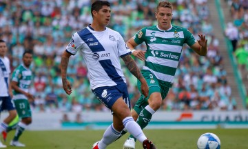 El club Puebla cae 2-0 ante el actual campe&oacute;n Santos Laguna