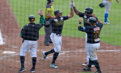 Pericos&nbsp;lleg&oacute; a 22 victorias en la presente temporada de la LMB