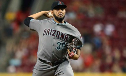 Enrique Burgos y Josh Outman apuntalan el pitcheo emplumado