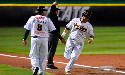 Pericos gana por pizarra de 9-6 y se queda la serie contra Bravos de Le&oacute;n