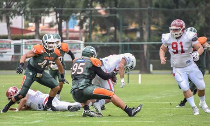 Aztecas UDLAP ense&ntilde;&oacute; armas de cara a la temporada CONADEIP