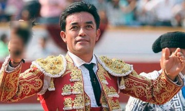 &iexcl;Toros, toros! Corrida de la Independencia