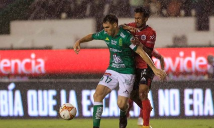Palencia respira, gana Lobos de visita ante Le&oacute;n