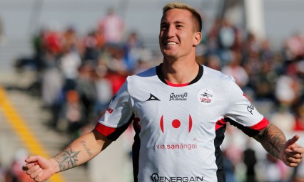 Acaba Lobos con racha invicta al caer frente a Necaxa 