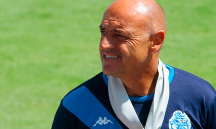 Club Puebla oficializa llegada de Chel&iacute;s