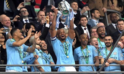 Levanta el City la Copa de la Liga