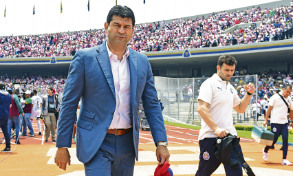 Destituyen a Jos&eacute; Cardozo de las Chivas