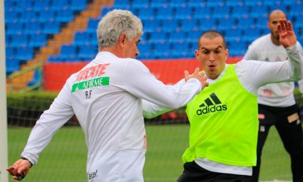 Espera Tigres vencer a Santos en semis de liga de campeones