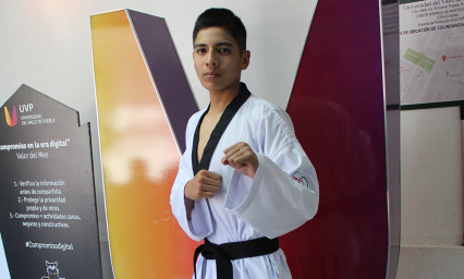 Busca la UVP el oro en Taekwondo en la Conadeip