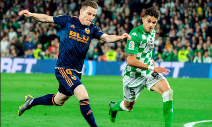 Con Guardado y L&aacute;inez, Betis cae ante el Valencia