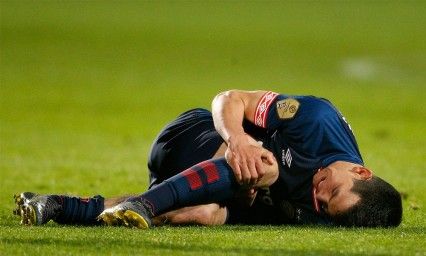 Se lesiona Chucky: peligra participaci&oacute;n en Copa Oro