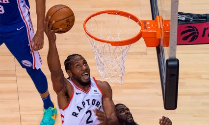 Raptors le pega a Sixers