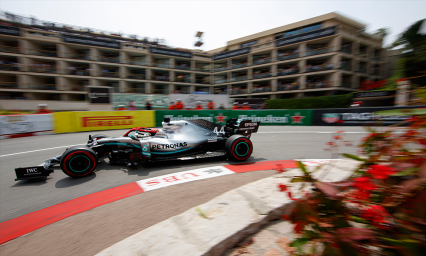 Mercedes se adue&ntilde;a de la F&oacute;rmula Uno