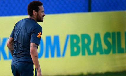 Se lesiona Neymar en la pr&aacute;ctica