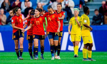 Espa&ntilde;a supera a Sud&aacute;frica 3-1