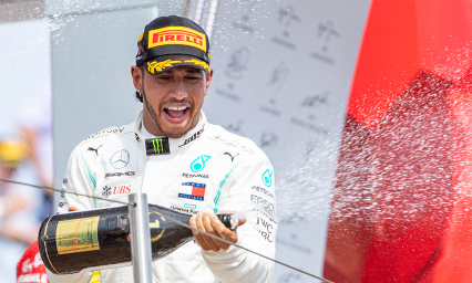 Lewis Hamilton no cede ante nadie en Francia