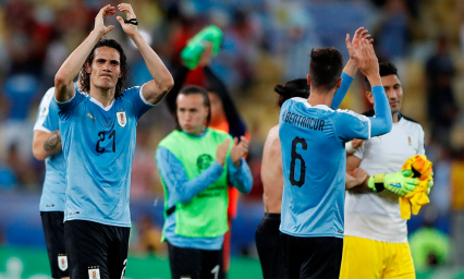 Cavani le da el triunfo a Uruguay ante Chile