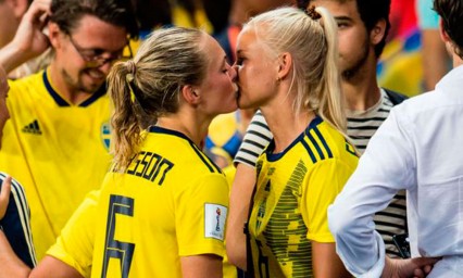 Eriksson y Harder presumen su amor en el Mundial de Francia