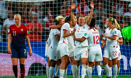 Inglaterra elimina a Noruega con goleada