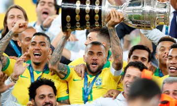 Celebran triunfo de Brasil por Copa Am&eacute;rica
