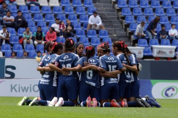 Puebla mantendr&aacute; colores tradicionales en uniforme