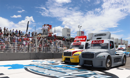 Los Freightliner, listos para el &Oacute;valo Aguascalientes