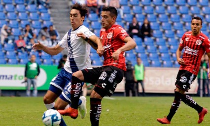 Xolos amargan debut del Puebla
