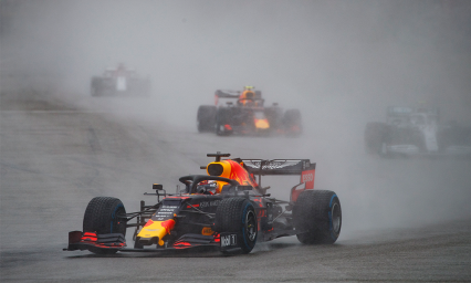 Reina Verstappen en el caos