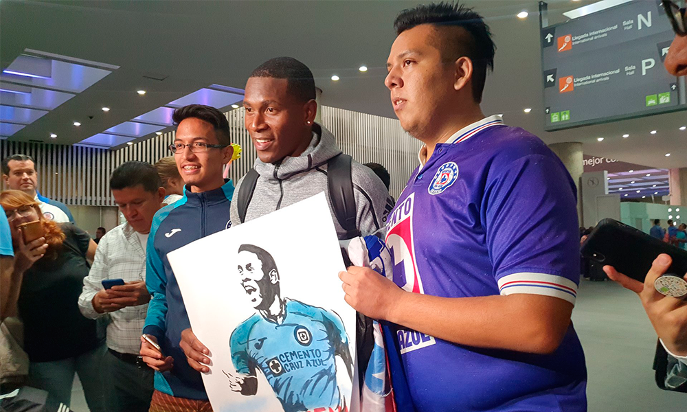Angulo, en duda para debutar con Cruz Azul