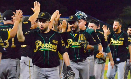 Comandan hist&oacute;rica victoria de Pericos sobre Diablos