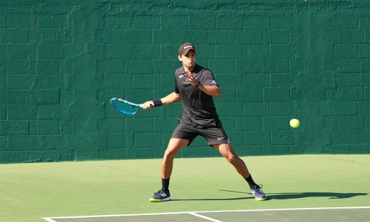 La UPAEP divide puntos varonil y femenil de tenis