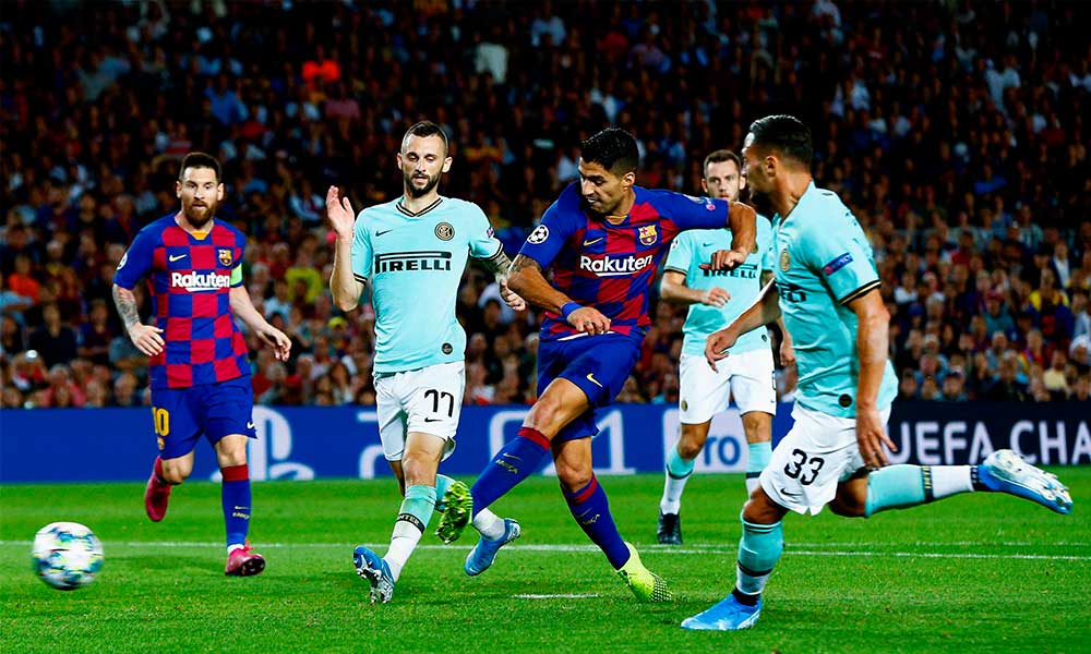 Suárez da un triunfo inimaginable al Barça
