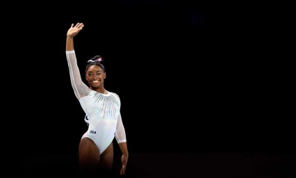 Simone Biles firma su quinto título mundial en gimnasia