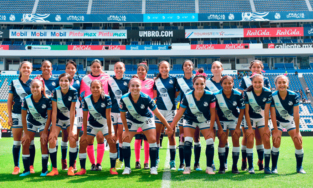 Pide Puebla Femenil investigar a árbitro de la Liga MX por revisar ropa interior