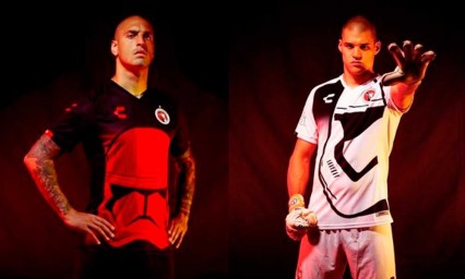 Presentan Xolos de Tijuana nuevo uniforme con tem&aacute;tica de Star Wars 