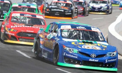 Rub&eacute;n Garc&iacute;a es tricampe&oacute;n de la Nascar M&eacute;xico