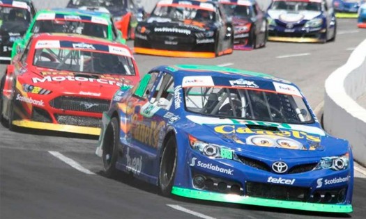 Rubén García es tricampeón de la Nascar México