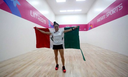 Cierra Paola Longoria con t&iacute;tulo 102 de su carrera