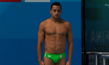 Ocampo busca ser una m&aacute;quina de clavados