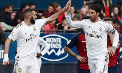 El Barcelona y el Madrid aprietan la liga espa&ntilde;ola