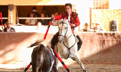 Lista la corrida de rejones en Val&rsquo;Quirico