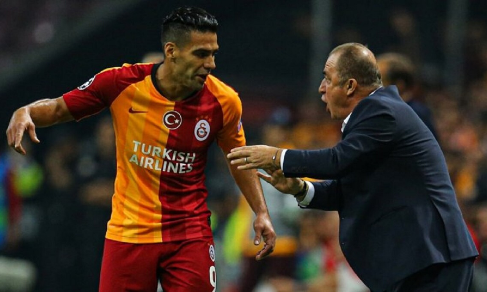 DT del Galatasaray da positivo por Covid-19; la liga se suspendió apenas el jueves